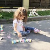 Почему ребенку важно иметь надежного взрослого рядом: роль наставника в жизни детей